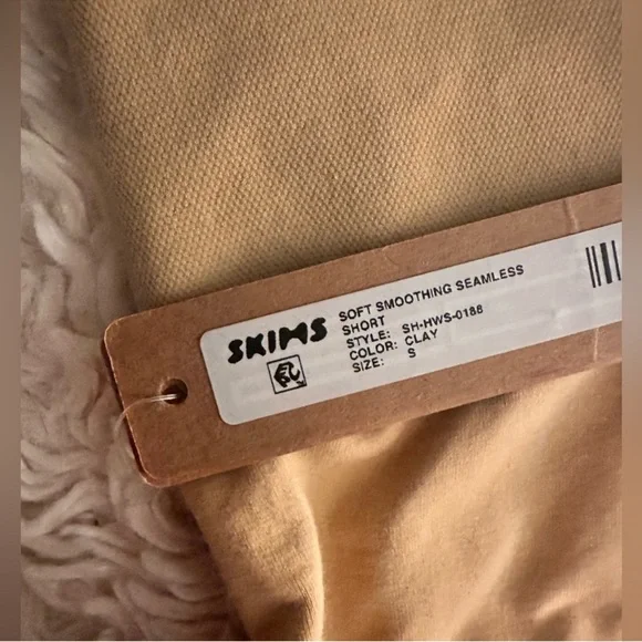 Skims shape wear - Picture 5 of 5